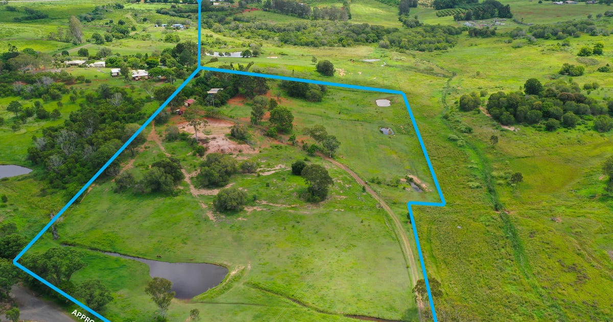 16 Nissens Lane, Childers QLD 4660