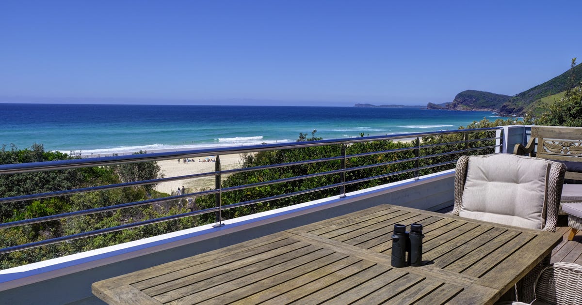 6 Blueys Way, Blueys Beach NSW 2428
