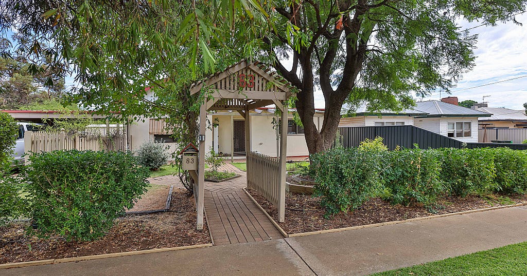 83 Cherry Avenue, Mildura VIC 3500