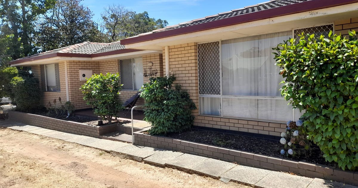 17 Lewis Road, Kalamunda WA 6076 - property.com.au