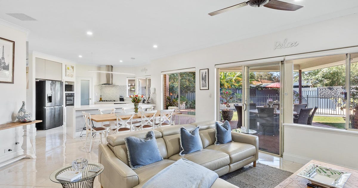 24 Wayford Mews, Erskine WA 6210 - property.com.au