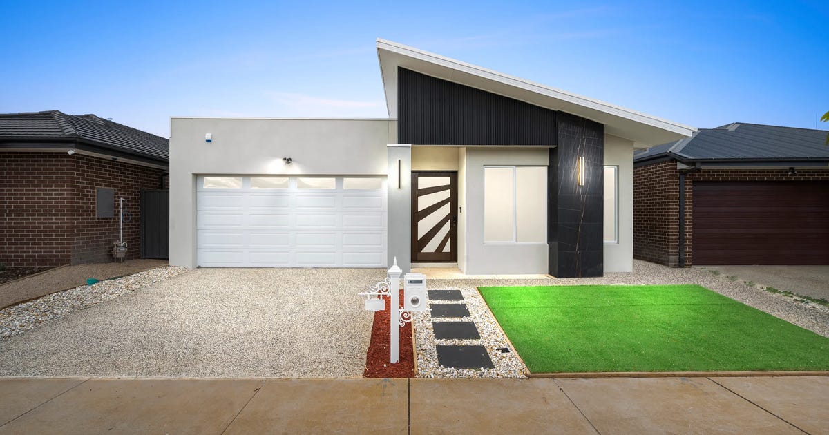 17 Ruff Way, Melton South VIC 3338 - property.com.au
