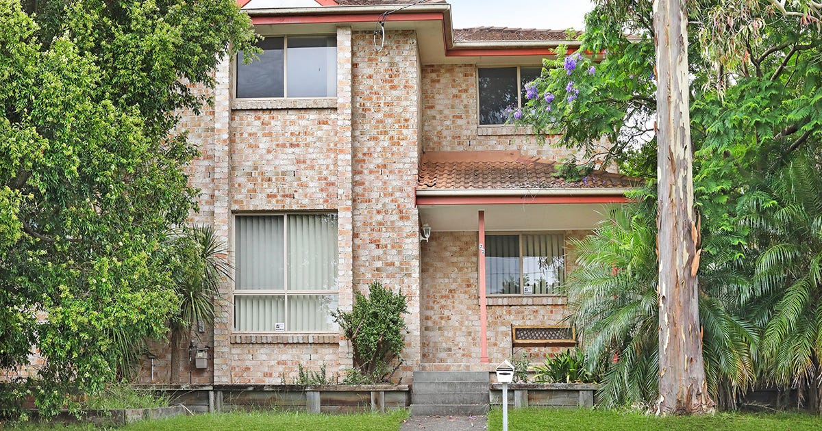 2/72 Central Road, Unanderra NSW 2526