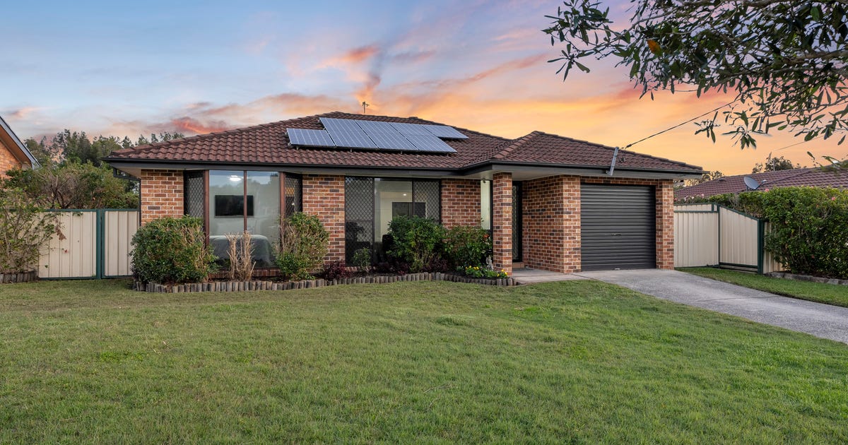 11 Finch Place, Bateau Bay NSW 2261 - property.com.au