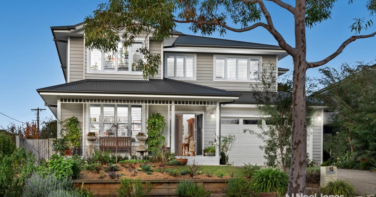 15 Glenburnie Road, Mitcham VIC 3132