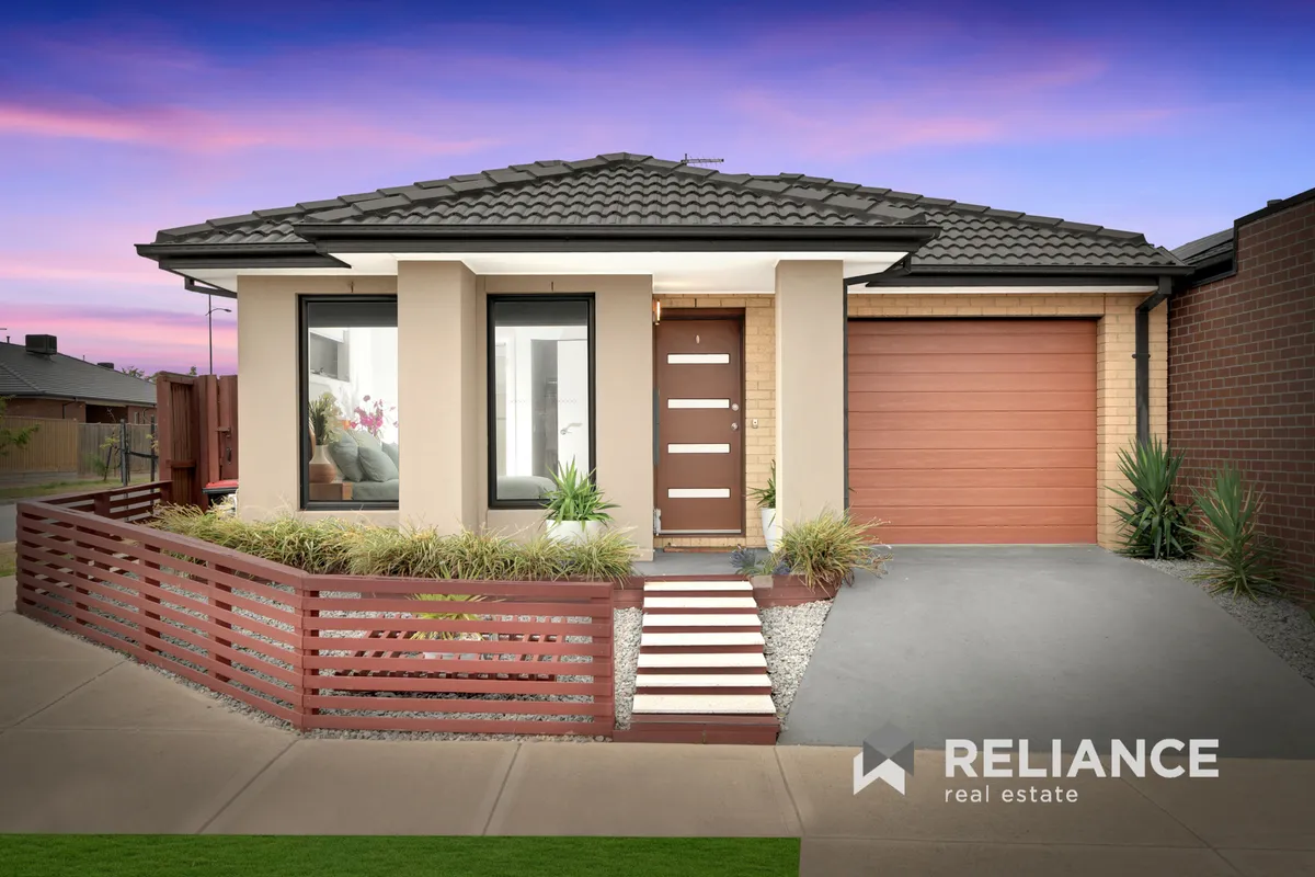 17 Rosette Crescent, Rockbank, VIC 3335