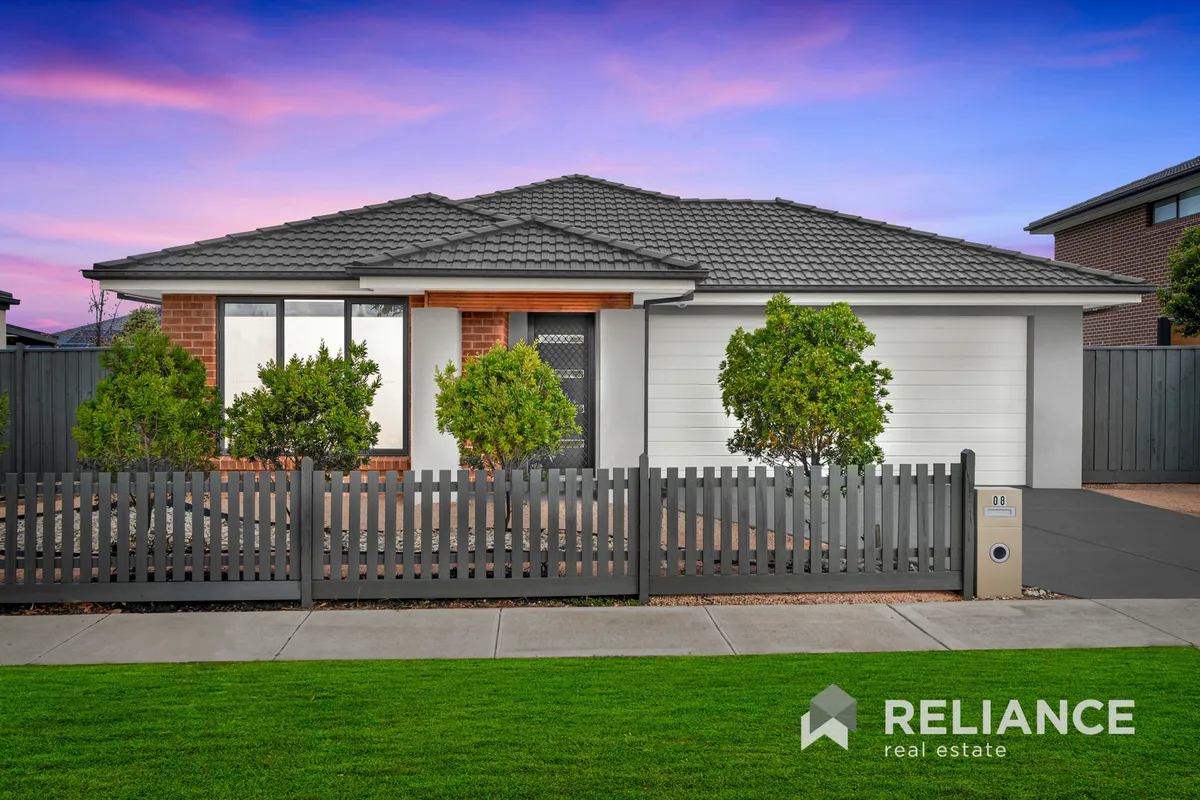 8 Bridgefield Parkway, Rockbank, VIC 3335