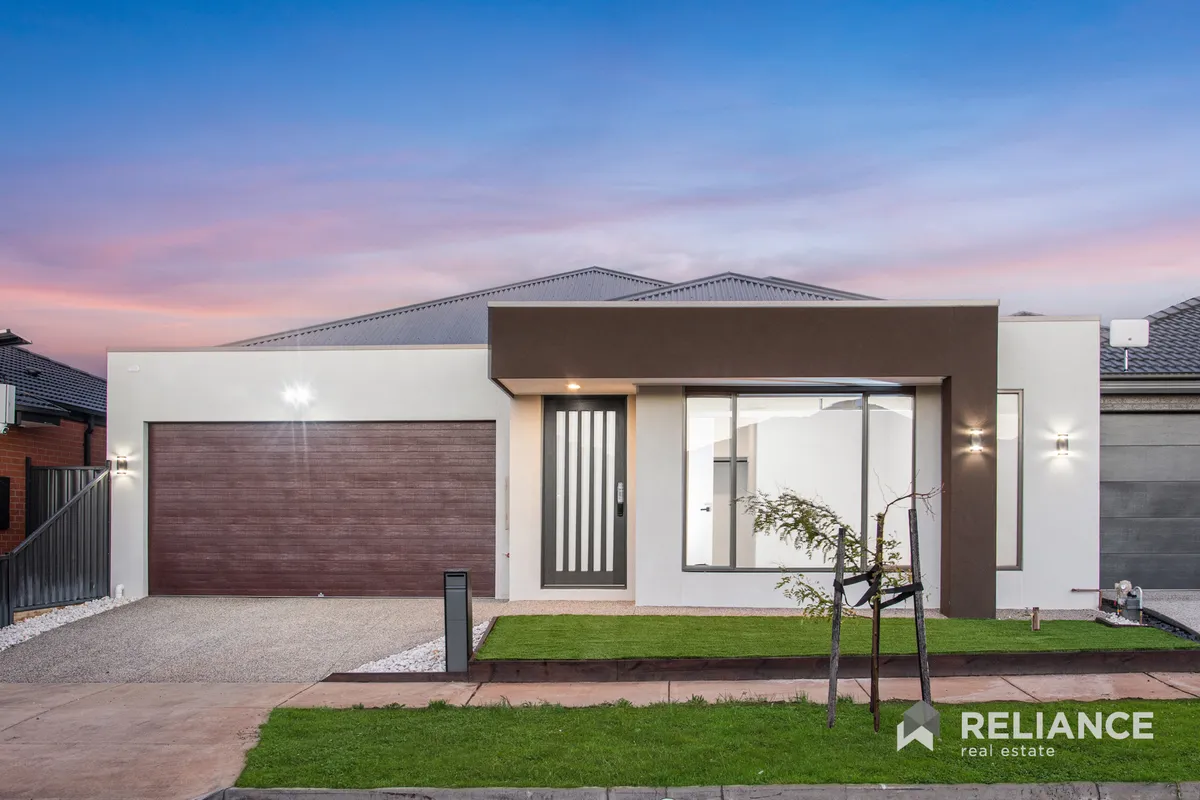 16 Salsola Road, Rockbank, VIC 3335