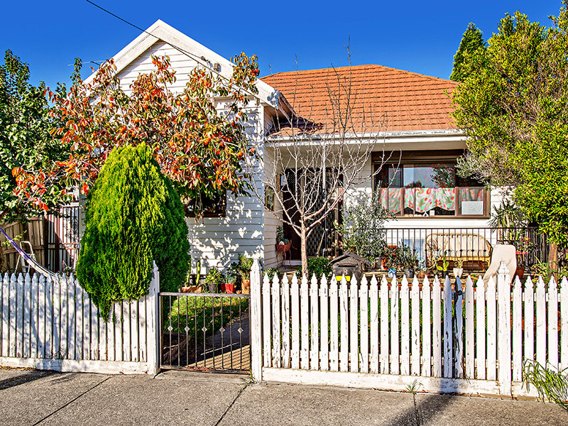 8 Alfred Street, Coburg