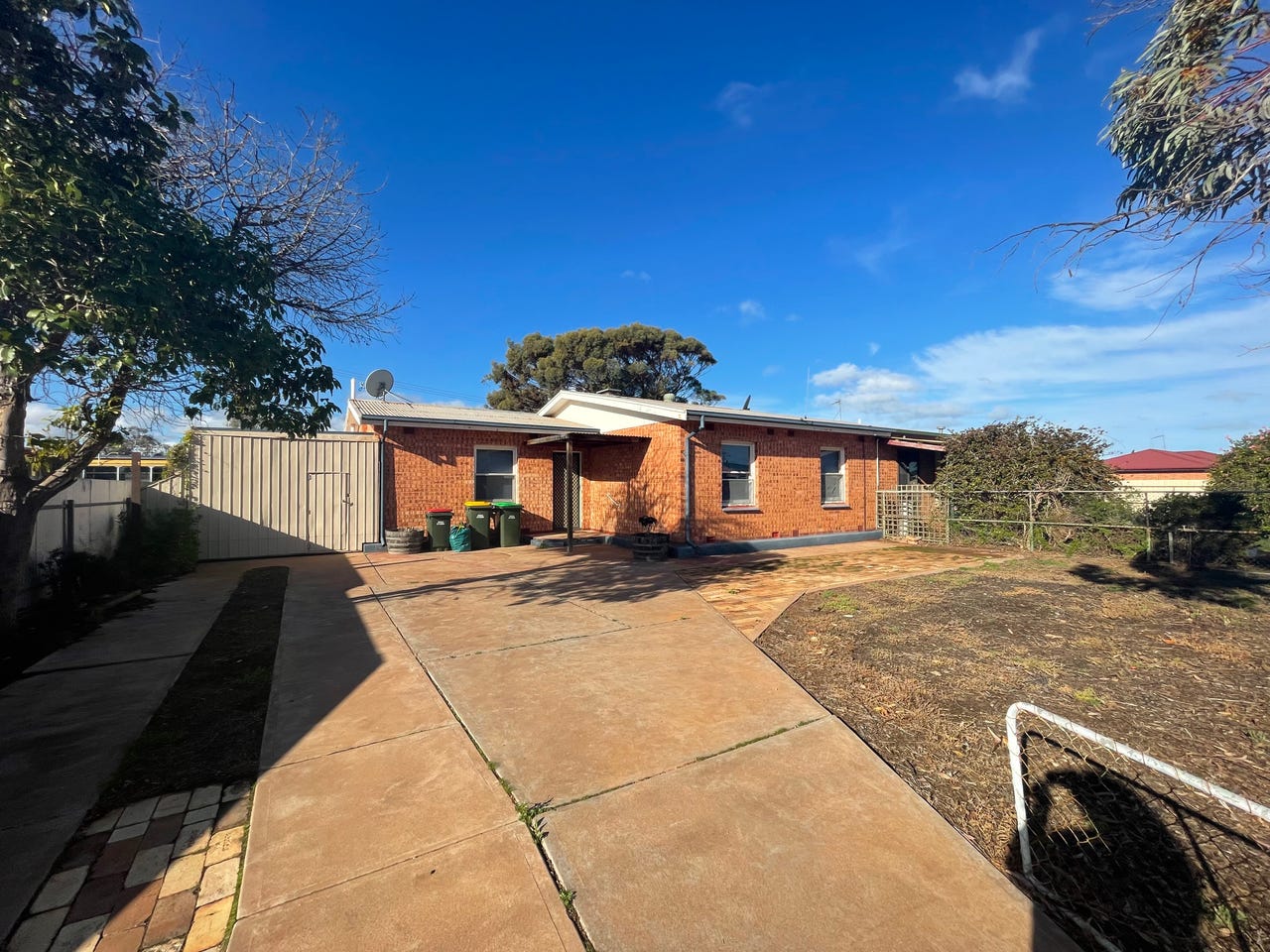 39 Dennis Street, Whyalla Stuart, SA 5608 