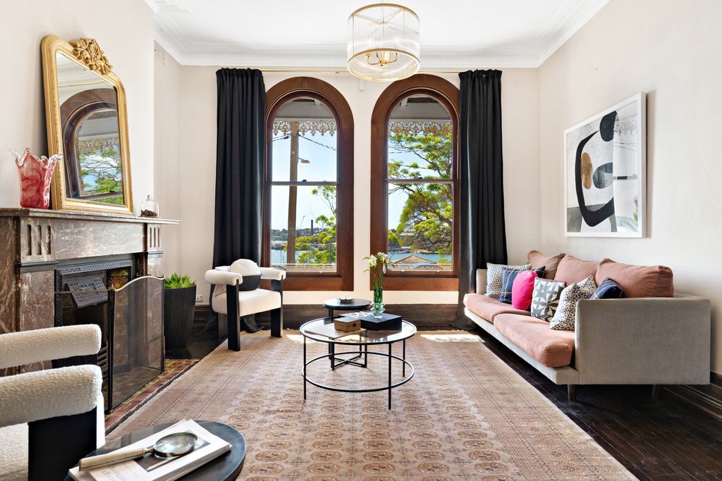 32 north discount street balmain