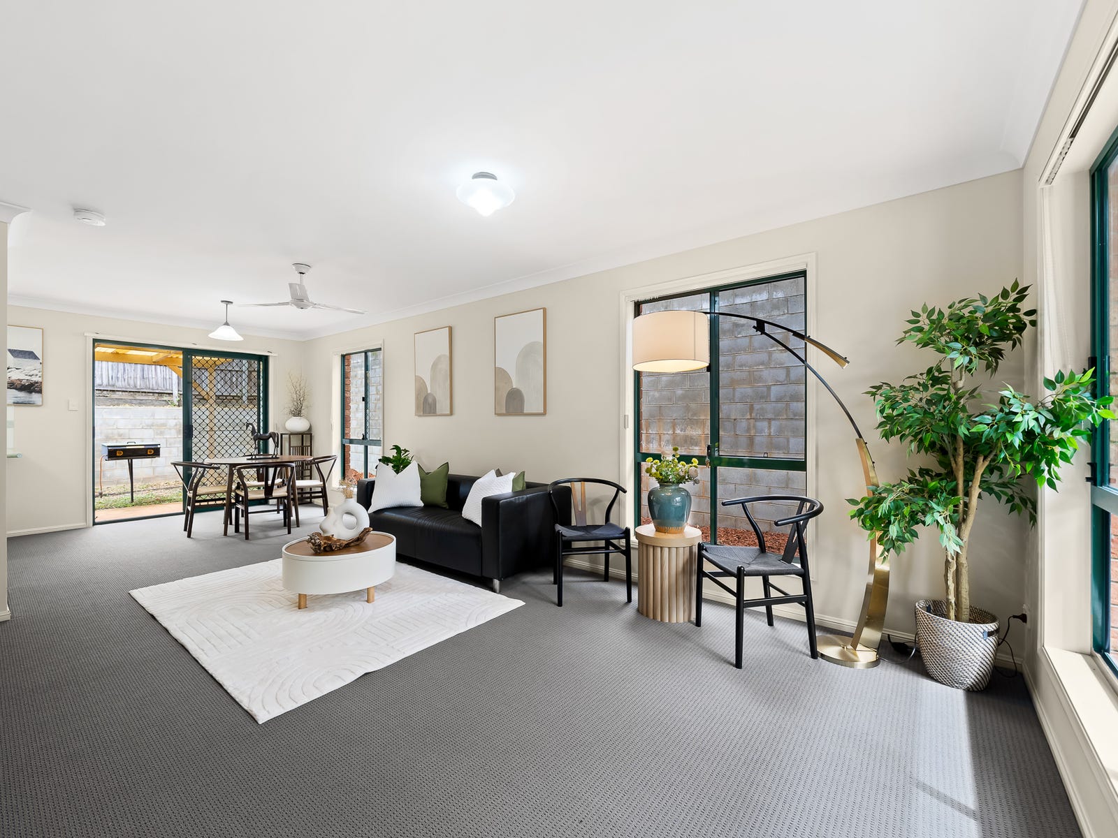 Property image – photo 3