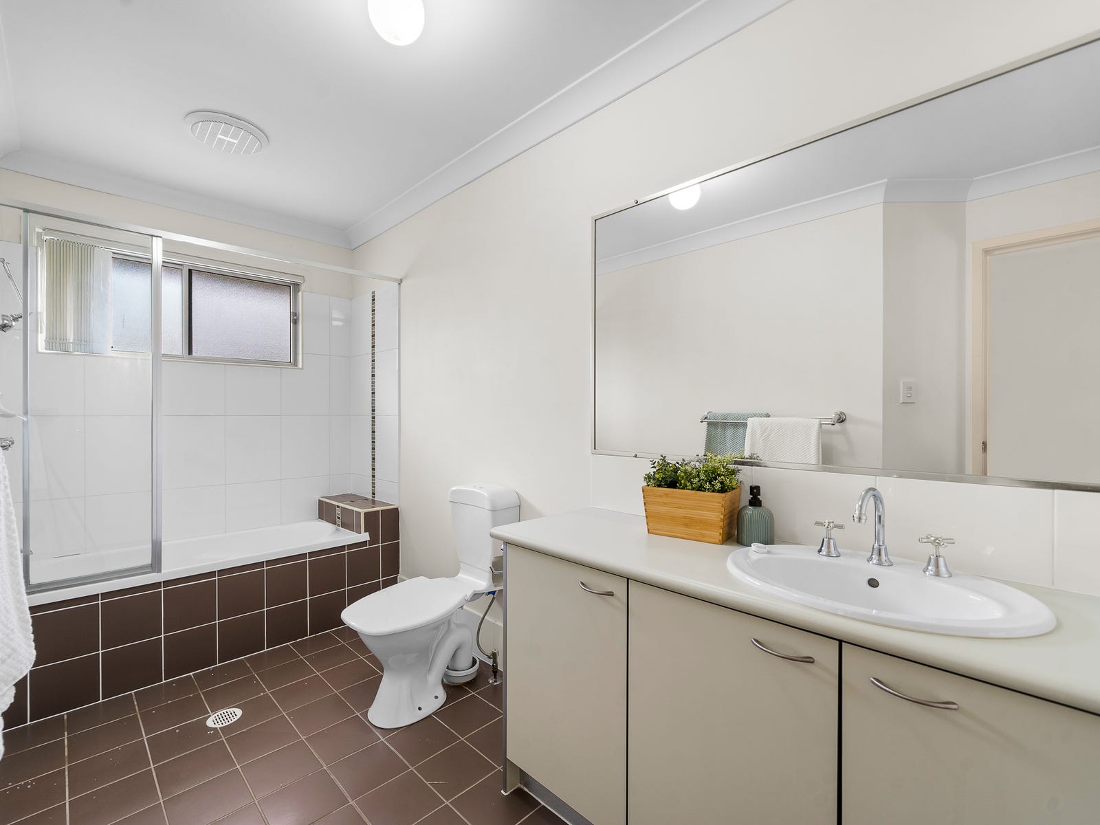 Property image – photo 10