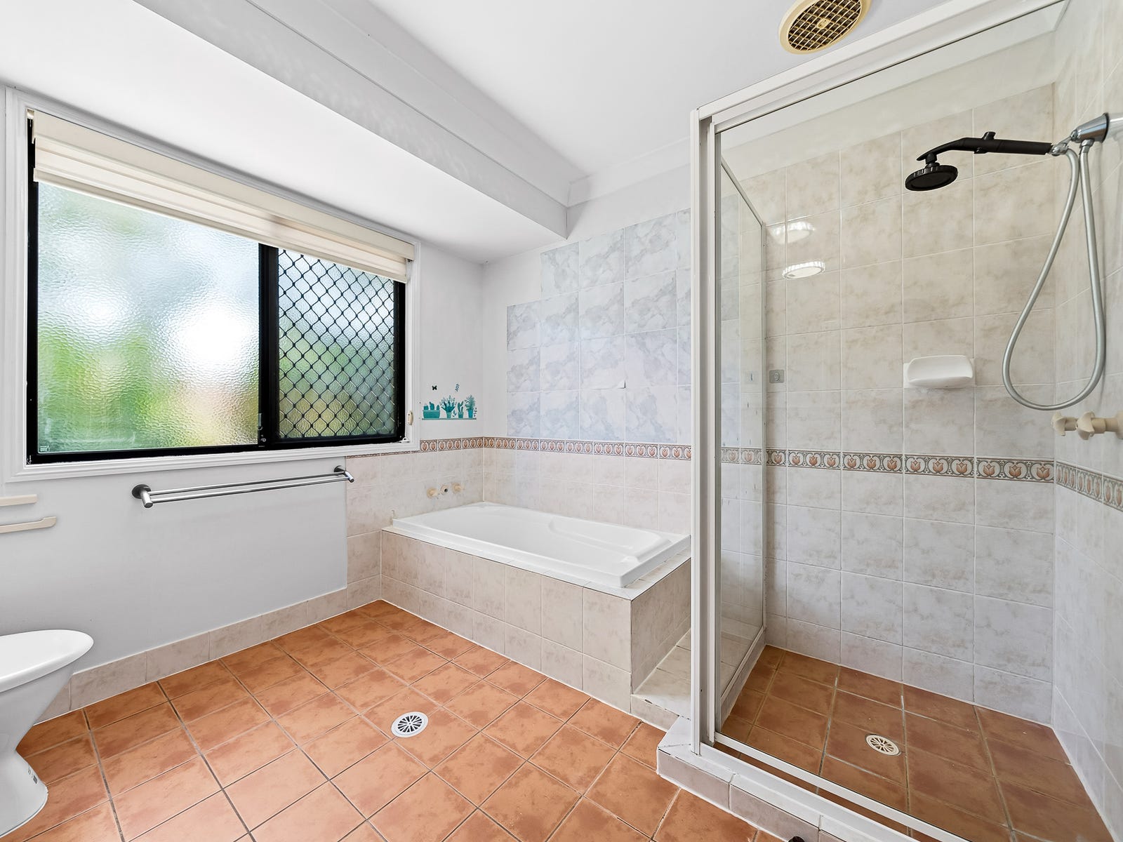 Property image – photo 8