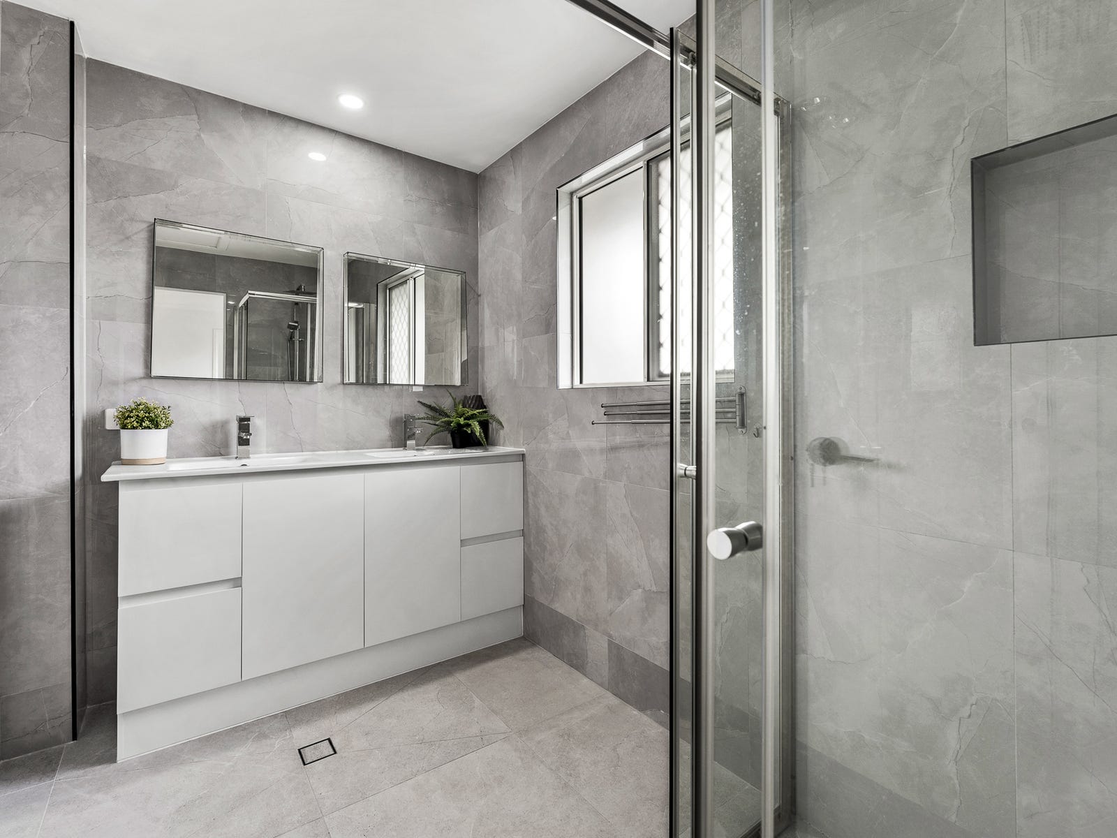 Property image – photo 9