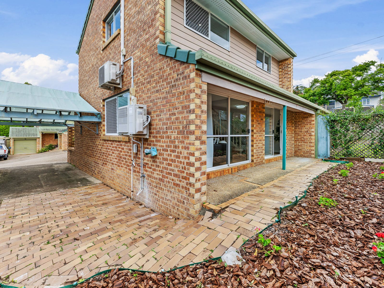Property image – photo 12