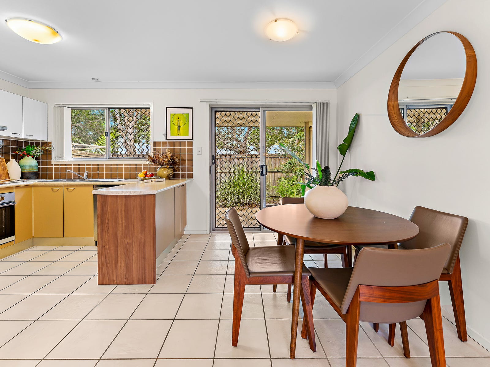 Property image – photo 3