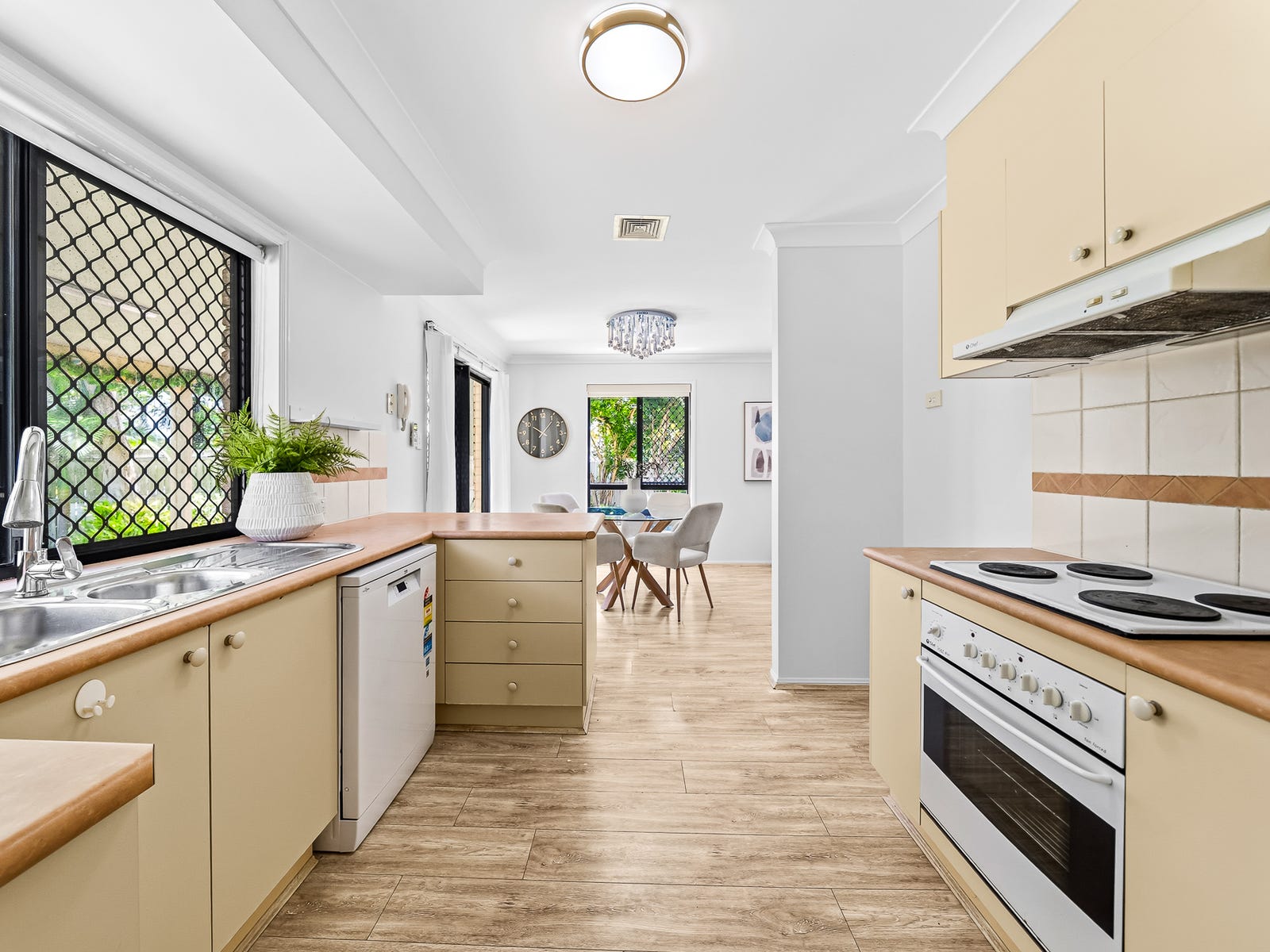 Property image – photo 4