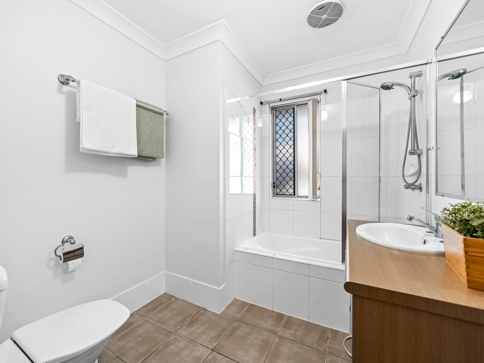 Property image – photo 8