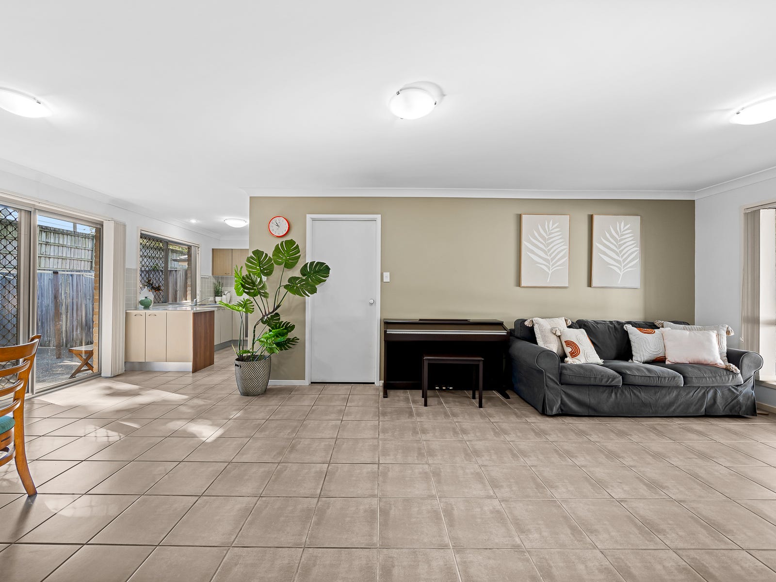 Property image – photo 3