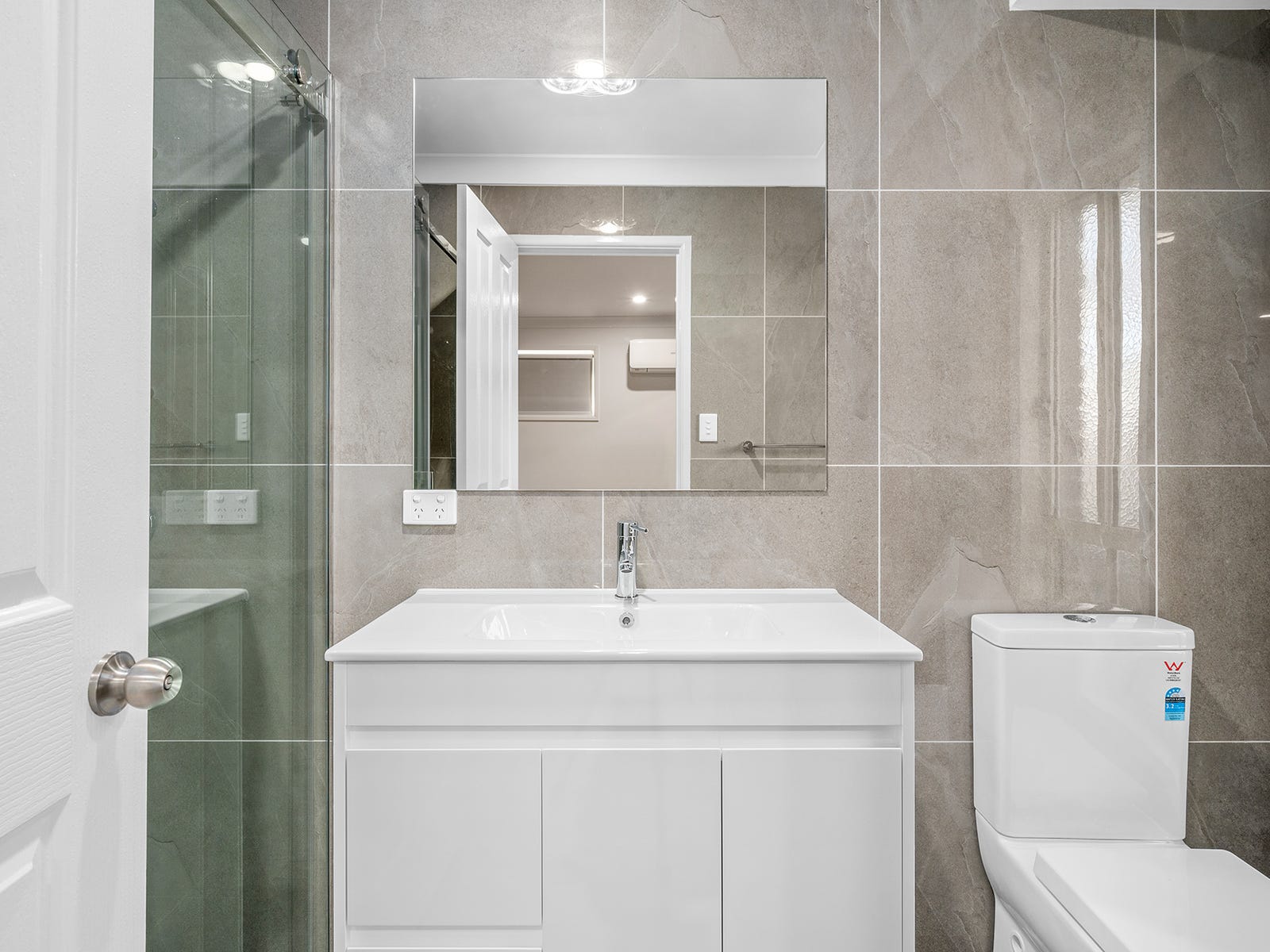 Property image – photo 8