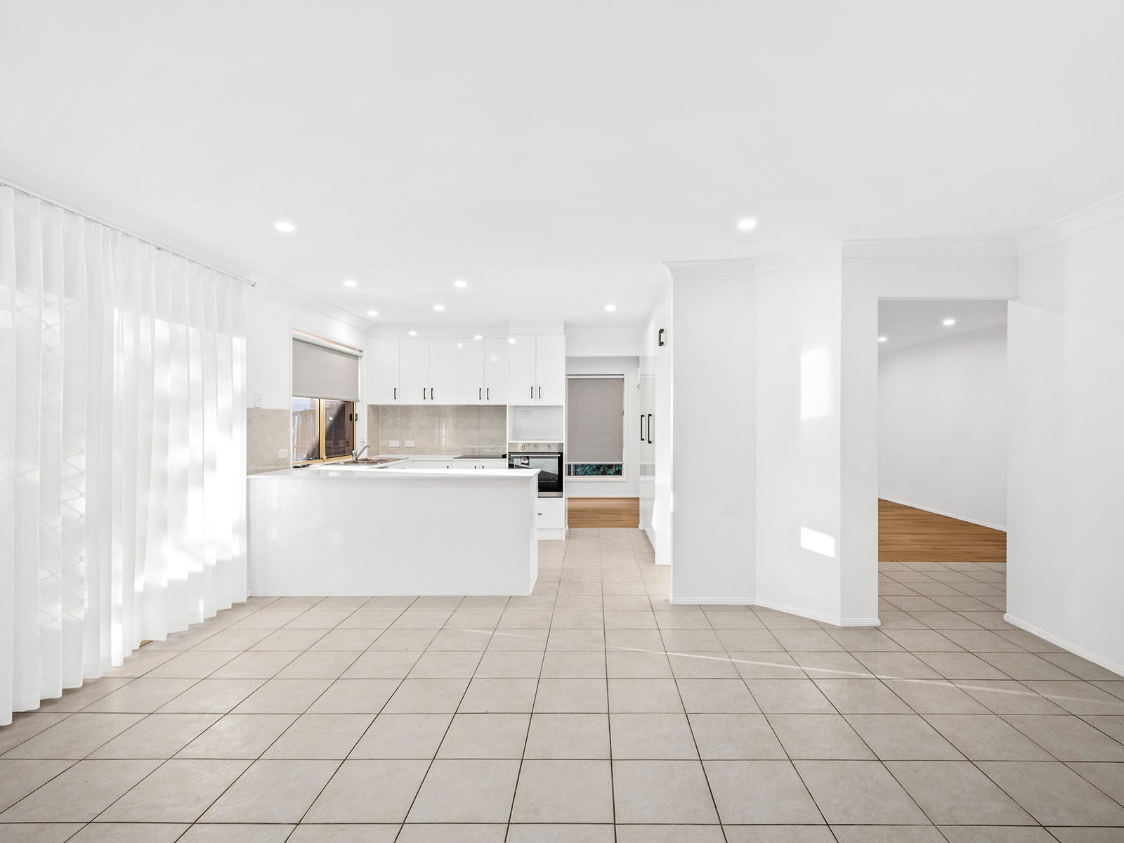 Property image – photo 3
