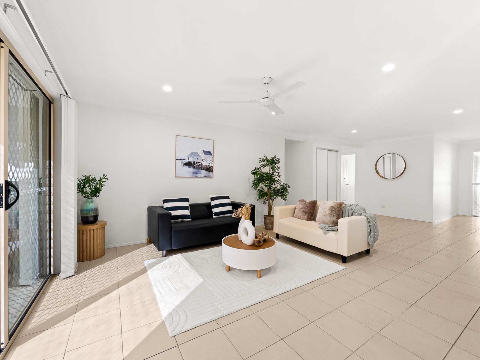 Property image – photo 2