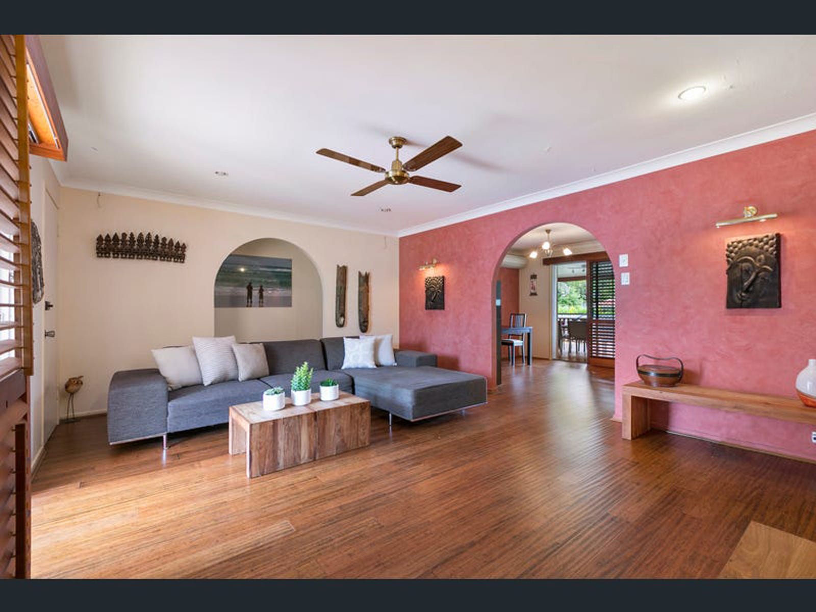 Property image – photo 3