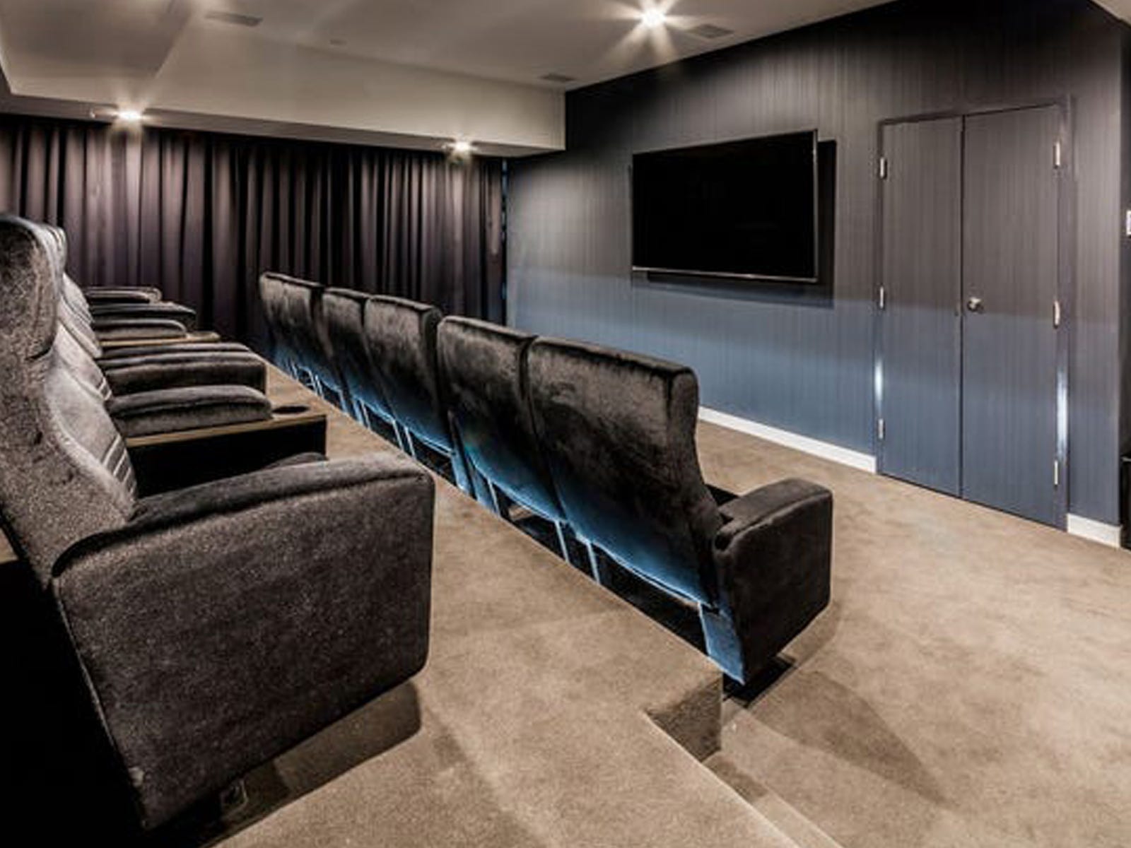 Property image – photo 3
