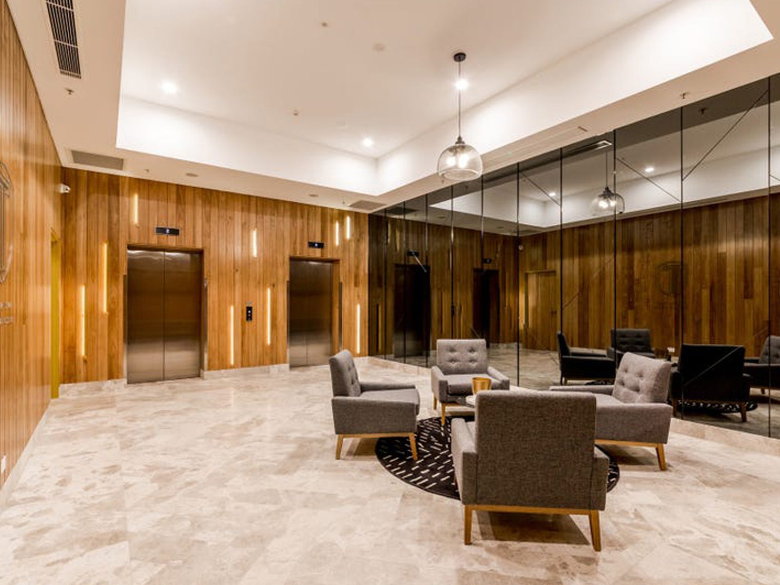 Property image – photo 2