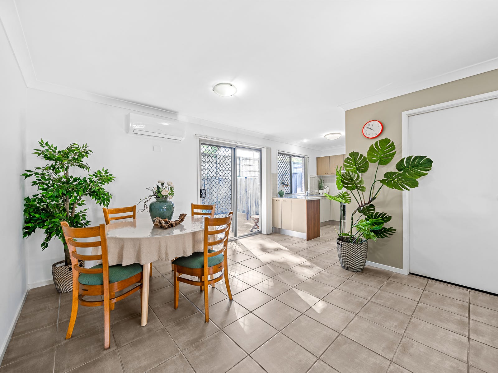 Property image – photo 4