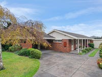 13 Quaintance Street, Mount Waverley, Vic 3149 - Property Details