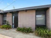 2/15 Buxton Road, Herne Hill, Vic 3218