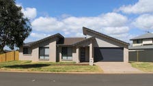 Property at 88 Penzance Drive, Redland Bay, QLD 4165