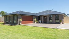 Property at 8 Landsborough Close, Westdale, NSW 2340