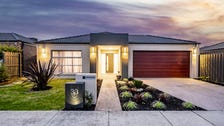 Property at 33 Cadillac Street, Cranbourne East, VIC 3977