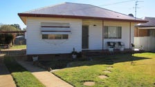 Property at 6 Manoora Avenue, Mount Austin, NSW 2650