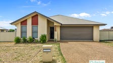 Property at 17 Carnegie Place, Westdale NSW 2340