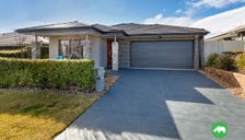 Property at 5 Insley Street, Googong, NSW 2620