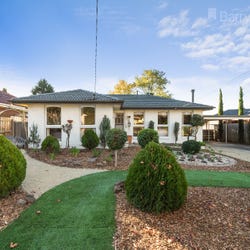14 Winchester Drive, Bayswater North, Vic 3153