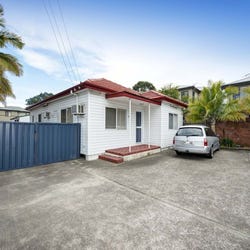352 Pacific Highway, Belmont North, NSW 2280