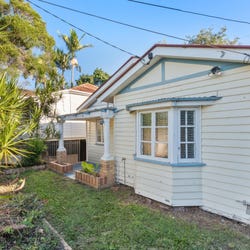 100 Windsor Rd, Red Hill