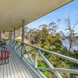20 Sandrock Loop, Abels Bay, TAS 7112 - realestate.com.au 20 Sandrock Loop, Abels Bay, TAS 7112 - realestate.com.au