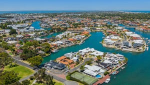 70s Rumpus Room 40 Santavea Mews, Halls Head, WA 6210 - House for Sale - realestate.com.au