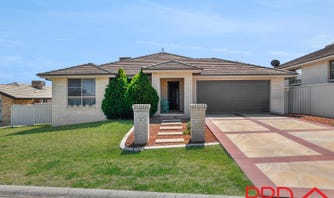 Property at 10 Orley Drive, Oxley Vale