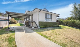 Property at 2 Finlayson Close, Armidale