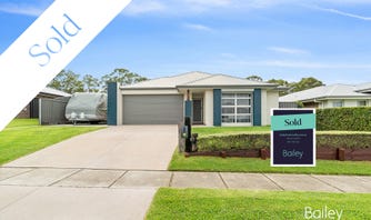 Property at 17 Dimmock Street, Hunterview
