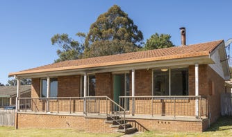 Property at 11 See Avenue, Armidale
