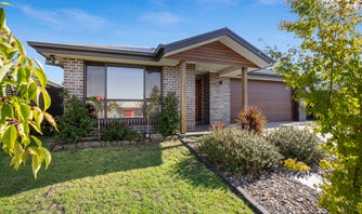 Property at 35 Spearmount Drive, Armidale