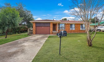 Property at 2 Charles Coxen Close, Oxley Vale